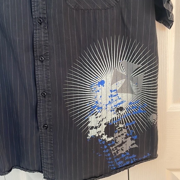 Machine Men’s SZ XL Short Sleeve Button Down Casual Black Striped/Graphic Shirt - Picture 3 of 8